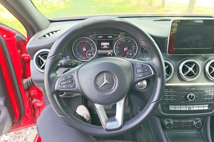 Used Mercedes-Benz A-Class 2016 A 200 Dynamic Edition Steering Wheel