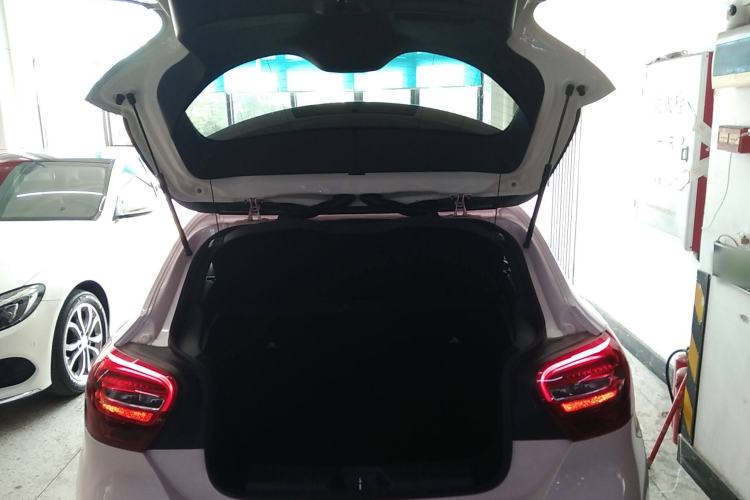 Used Mercedes-Benz A-Class 2016 A 180 Trunk