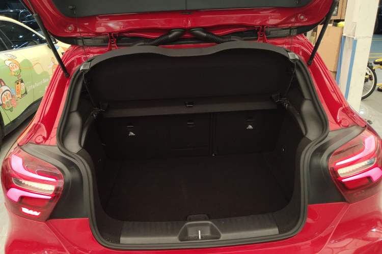 Used Mercedes-Benz A-Class 2016 A 200 Sport model Trunk