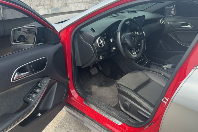 Used Mercedes-Benz A-Class 2016 A 200 Dynamic Edition Interior 3