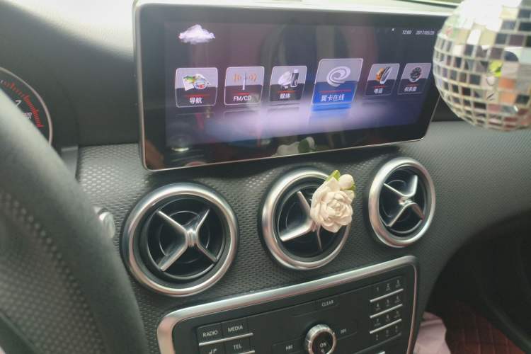 Used Mercedes-Benz A-Class 2016 A 180 Audio And AC Panel
