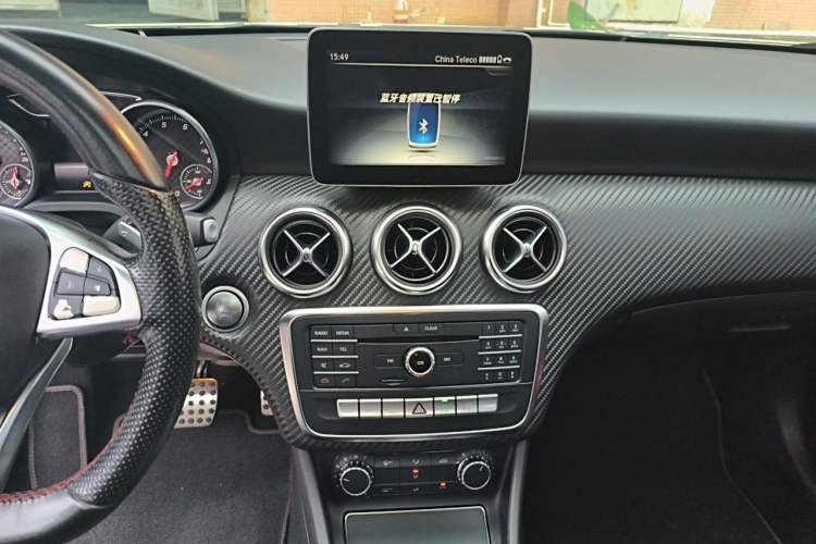 Used Mercedes-Benz A-Class 2016 A 200 Sport model Audio And AC Panel