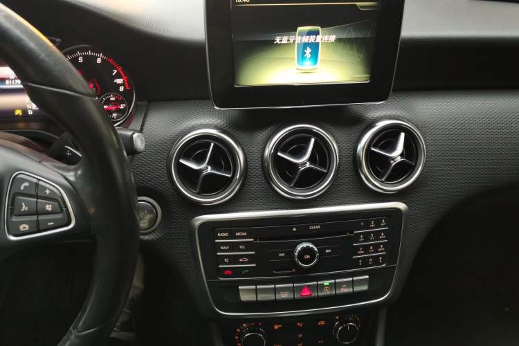 Used Mercedes-Benz A-Class 2016 A 200 Dynamic Edition Audio And AC Panel