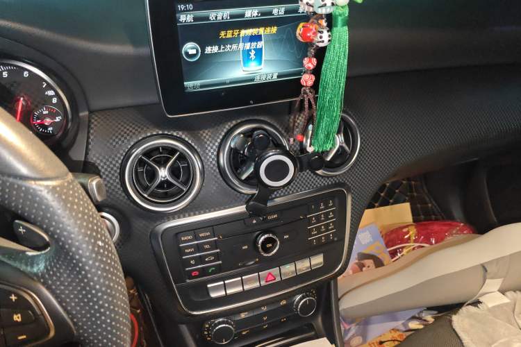 Used Mercedes-Benz A-Class 2016 A 200 Fashion Model Audio And AC Panel