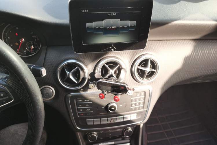 Used Mercedes-Benz A-Class 2016 A 180 Audio And AC Panel