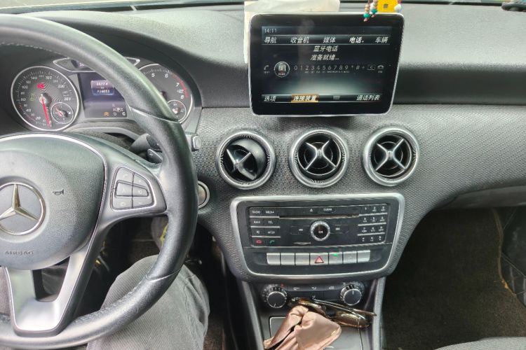 Used Mercedes-Benz A-Class 2016 A 200 Dynamic Edition Audio And AC Panel