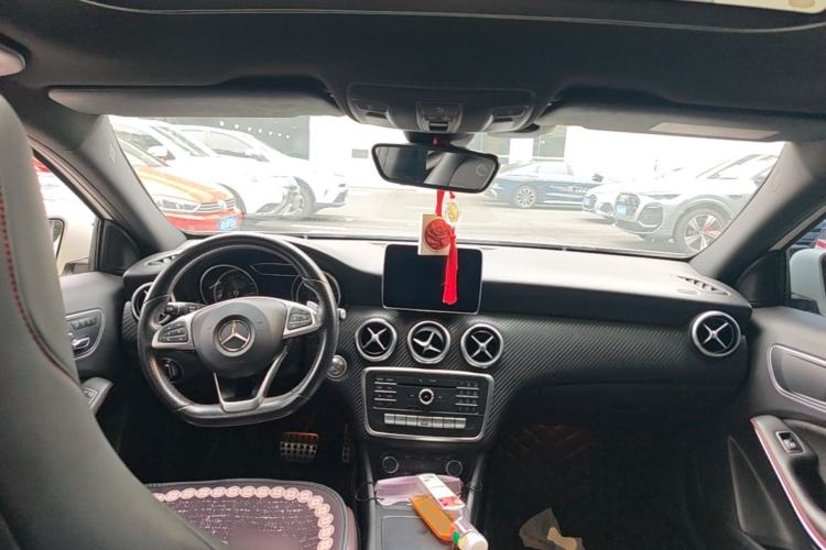 Used Mercedes-Benz A-Class 2016 A 200 Sport model Center Console