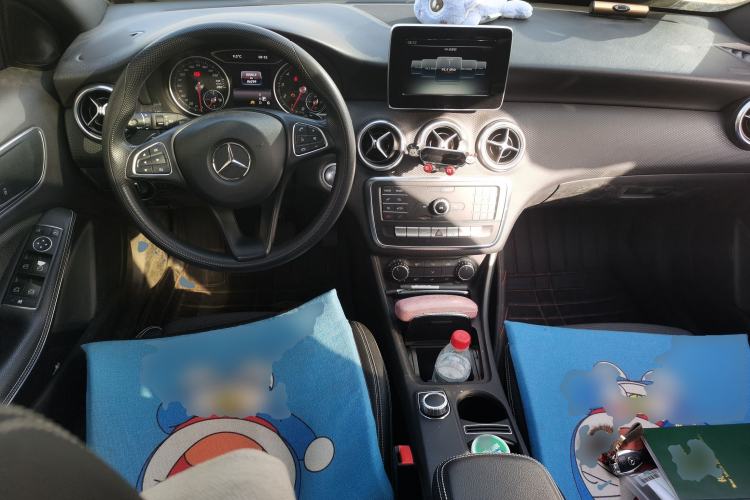 Used Mercedes-Benz A-Class 2016 A 180 Center Console