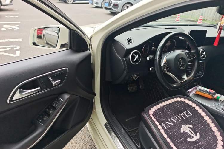 Used Mercedes-Benz A-Class 2016 A 200 Sport model Driver Seat