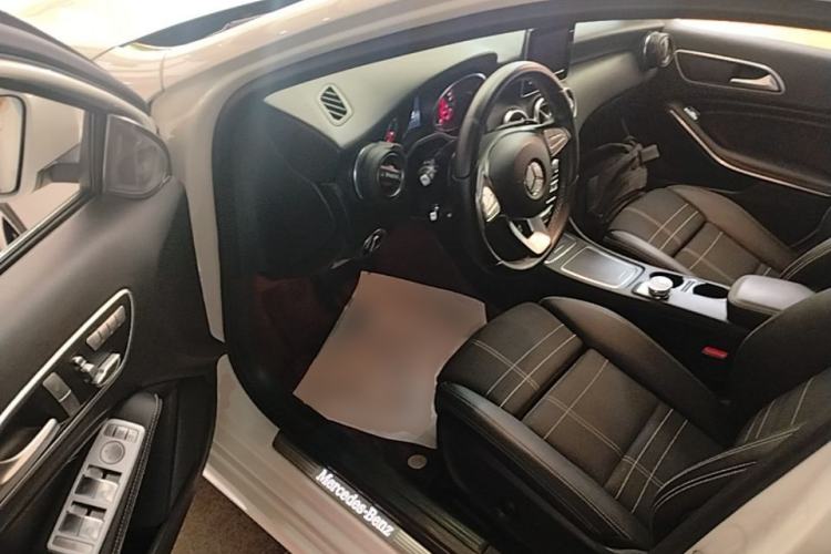 Used Mercedes-Benz A-Class 2016 A 200 Fashion Model Driver Seat