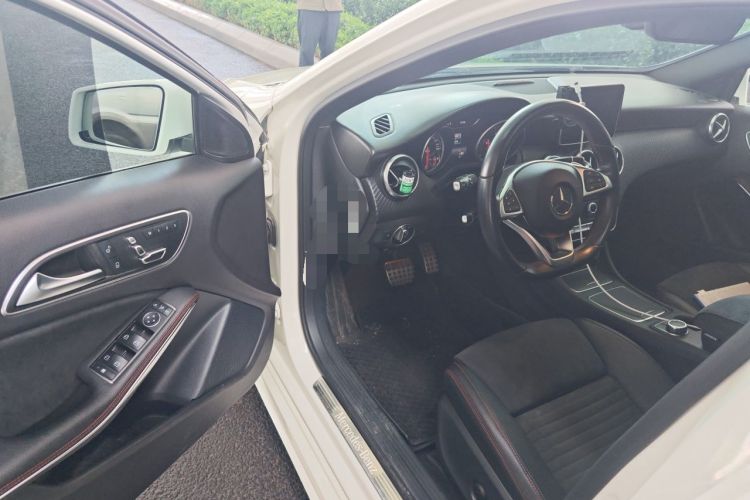 Used Mercedes-Benz A-Class 2016 A 200 Sport model Driver Seat