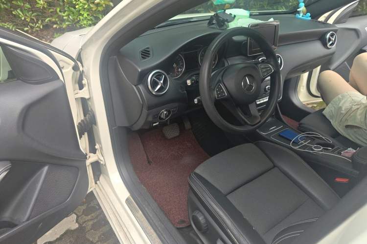 Used Mercedes-Benz A-Class 2016 A 180 Driver Seat