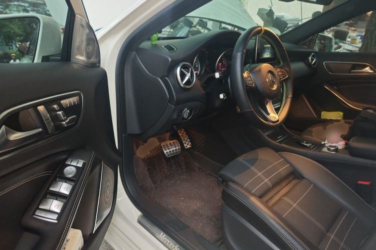Used Mercedes-Benz A-Class 2016 A 200 Fashion Model Driver Seat