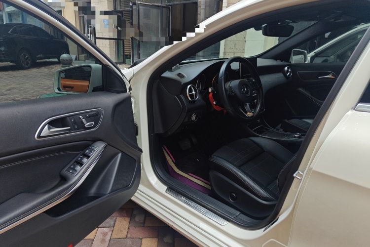 Used Mercedes-Benz A-Class 2016 A 200 Fashion Model Driver Seat