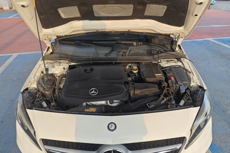 Used Mercedes-Benz A-Class 2016 A 200 Fashion Model Engine Bay