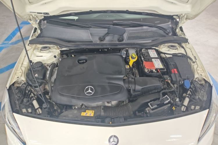 Used Mercedes-Benz A-Class 2016 A 200 Dynamic Edition Engine Bay