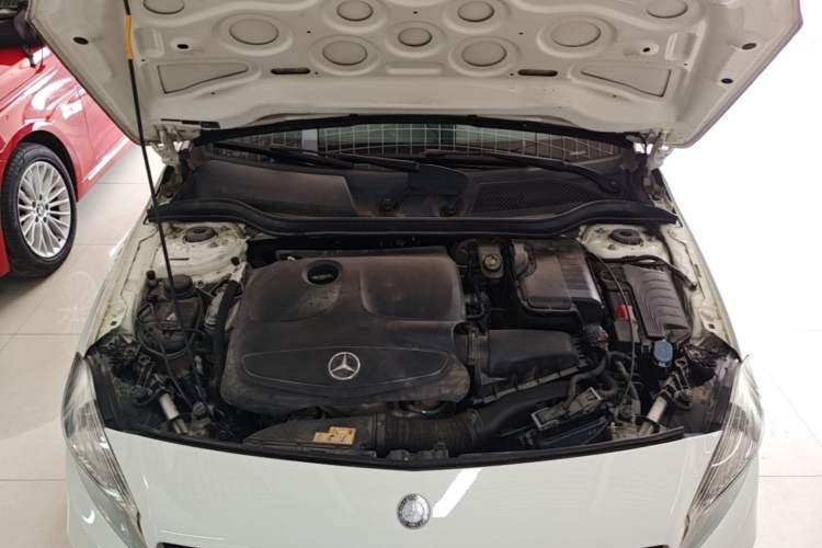 Used Mercedes-Benz A-Class 2016 A 180 Engine Bay