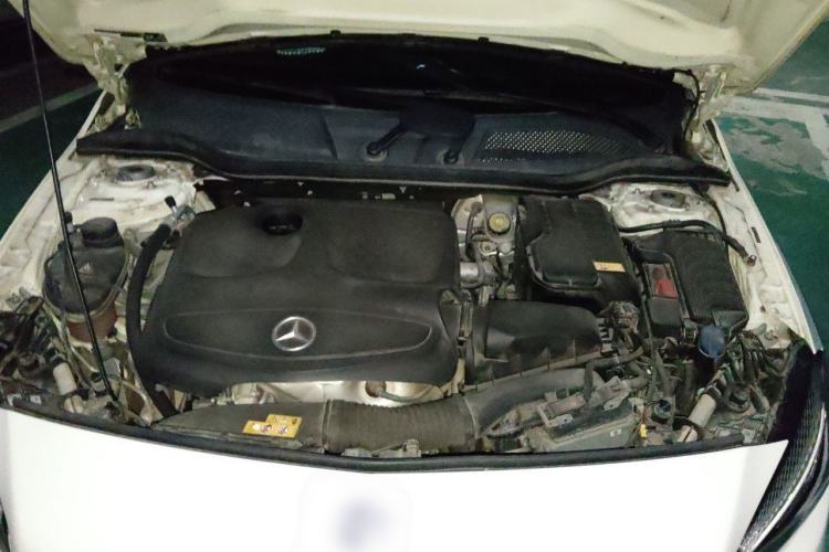 Used Mercedes-Benz A-Class 2016 A 200 Dynamic Edition Engine Bay