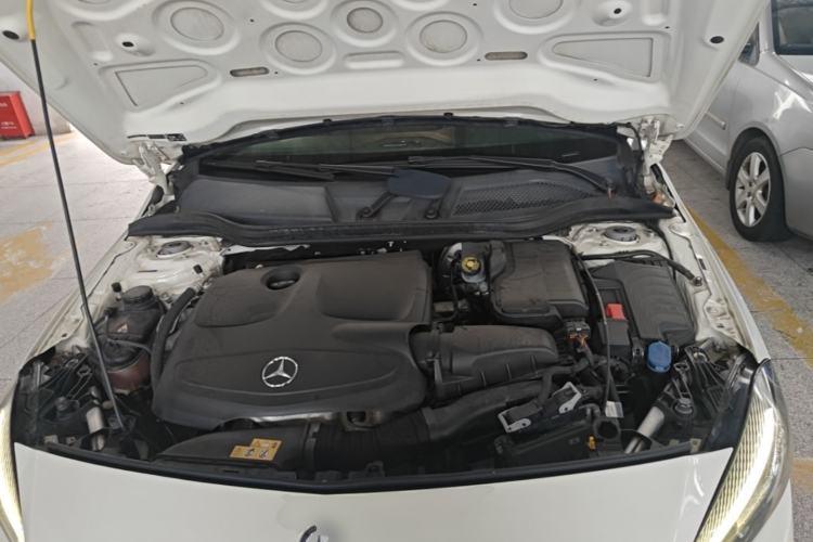 Used Mercedes-Benz A-Class 2016 A 200 Fashion Model Engine Bay