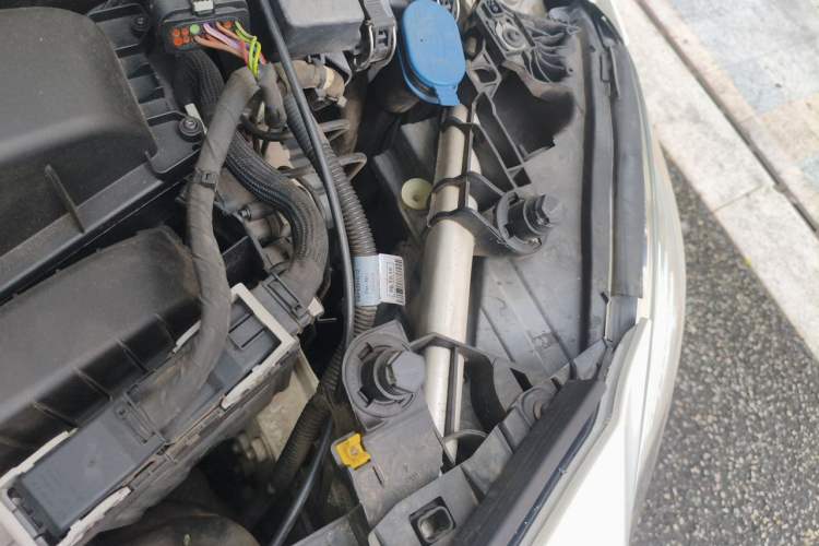 Used Mercedes-Benz A-Class 2016 A 180 Engine Bay Left