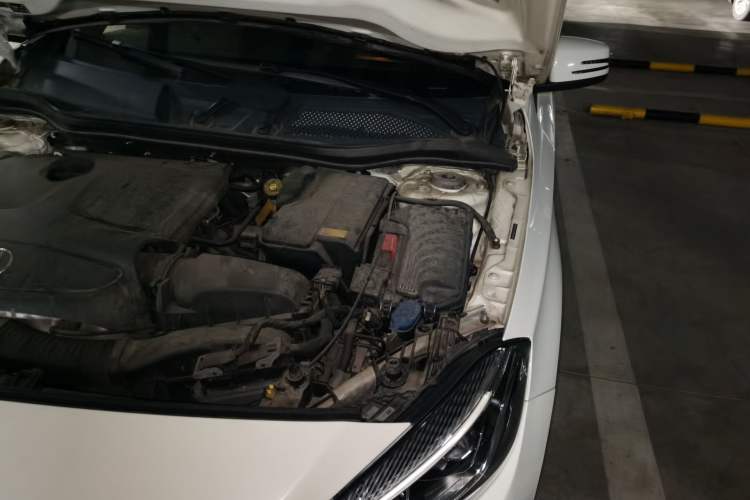 Used Mercedes-Benz A-Class 2016 A 200 Dynamic Edition Engine Bay Left