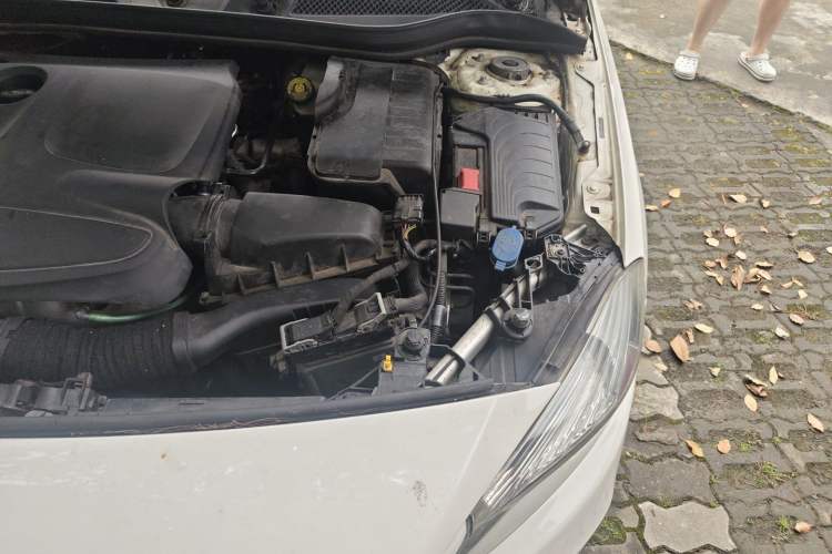 Used Mercedes-Benz A-Class 2016 A 180 Engine Bay Left