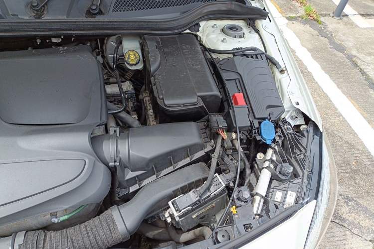 Used Mercedes-Benz A-Class 2016 A 200 Dynamic Edition Engine Bay Left