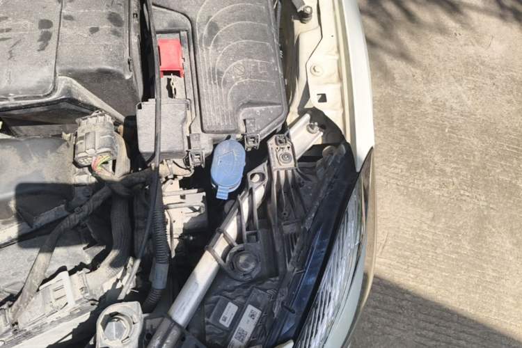 Used Mercedes-Benz A-Class 2016 A 200 Dynamic Edition Engine Bay Left