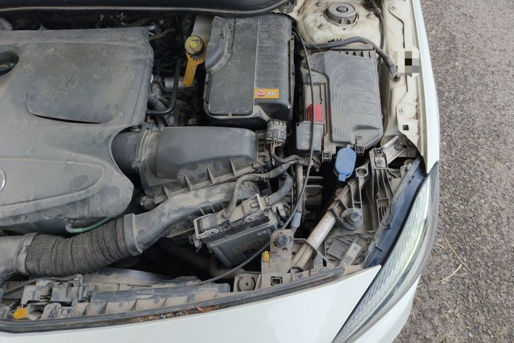 Used Mercedes-Benz A-Class 2016 A 200 Dynamic Edition Engine Bay Left