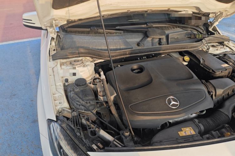 Used Mercedes-Benz A-Class 2016 A 200 Fashion Model Engine Bay Right