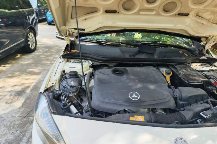 Used Mercedes-Benz A-Class 2016 A 180 Engine Bay Right
