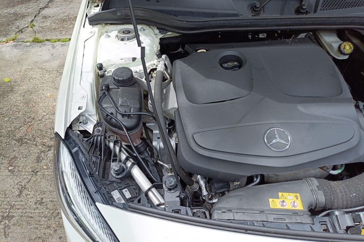 Used Mercedes-Benz A-Class 2016 A 200 Dynamic Edition Engine Bay Right