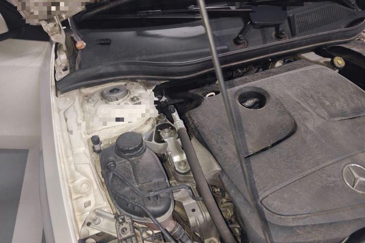 Used Mercedes-Benz A-Class 2016 A 200 Fashion Model Engine Bay Right