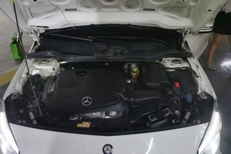 Used Mercedes-Benz A-Class 2016 A 200 Dynamic Edition Engine Bay