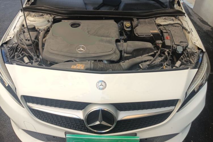 Used Mercedes-Benz A-Class 2016 A 200 Fashion Model Engine Bay