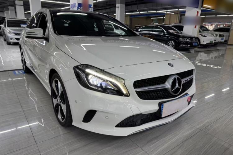 Used Mercedes-Benz A-Class 2016 A 200 Fashion Model Exterior 1