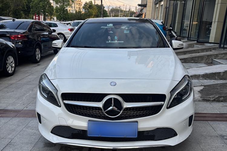 Used Mercedes-Benz A-Class 2016 A 200 Dynamic Edition Exterior 1