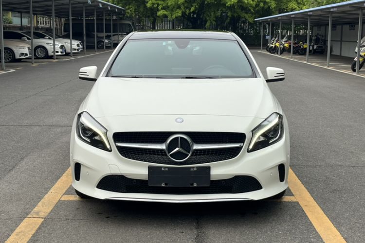 Used Mercedes-Benz A-Class 2016 A 200 Fashion Model Exterior 1