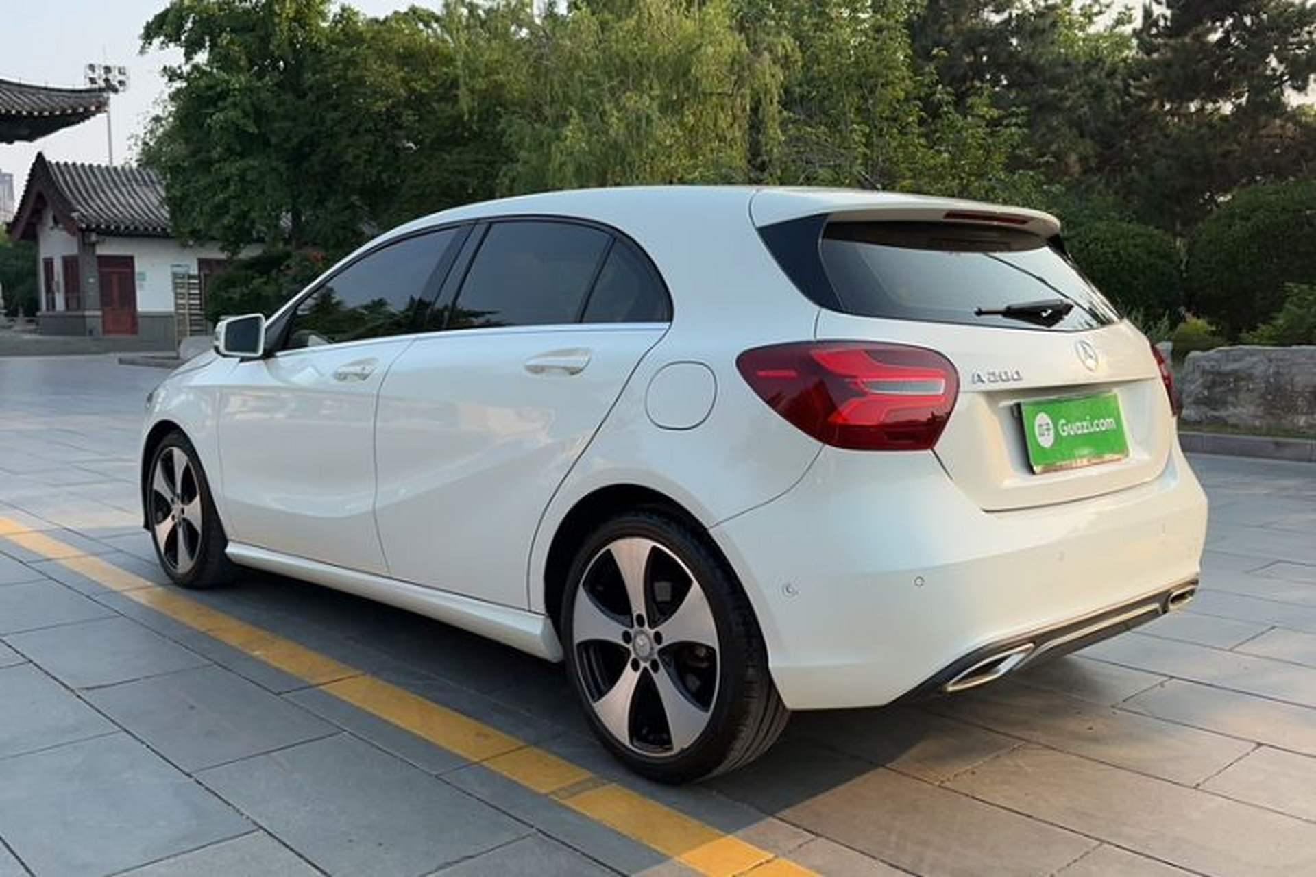 Used Mercedes-Benz A-Class 2016 A 200 Fashion Model Exterior 1