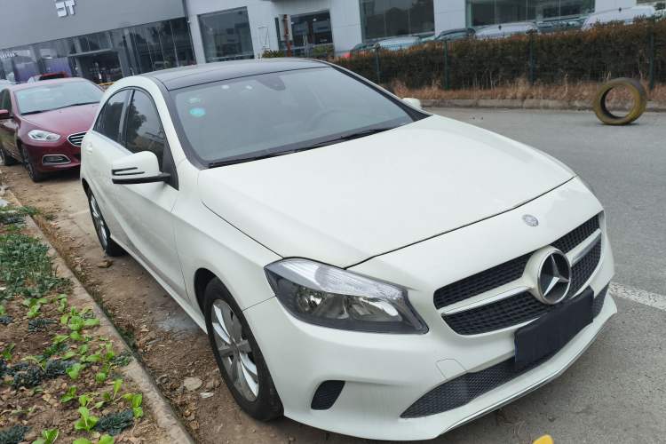 Used Mercedes-Benz A-Class 2016 A 180 Exterior 2