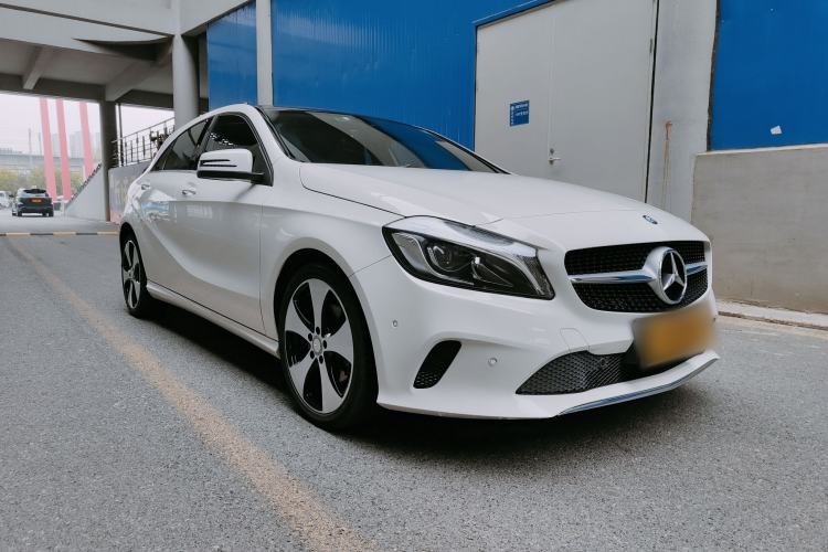 Used Mercedes-Benz A-Class 2016 A 200 Fashion Model Exterior 2