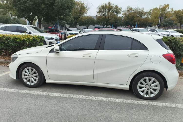 Used Mercedes-Benz A-Class 2016 A 180 Exterior 3