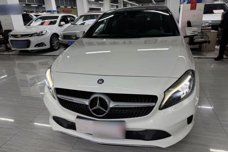 Used Mercedes-Benz A-Class 2016 A 200 Fashion Model Exterior 3