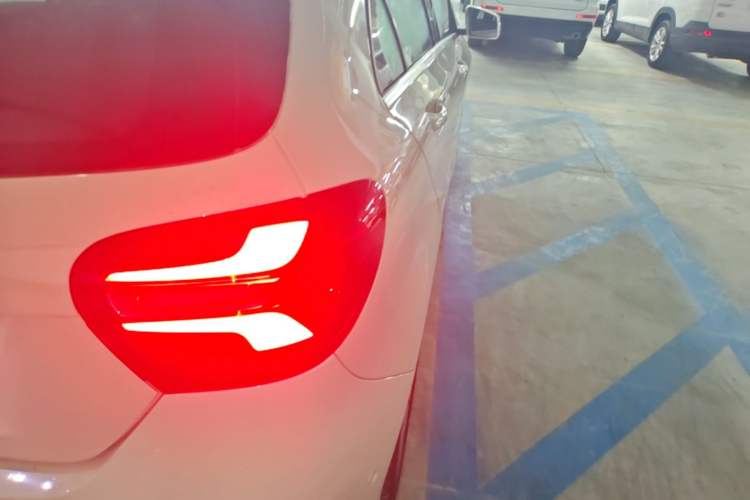 Used Mercedes-Benz A-Class 2016 A 200 Dynamic Edition Exterior 3