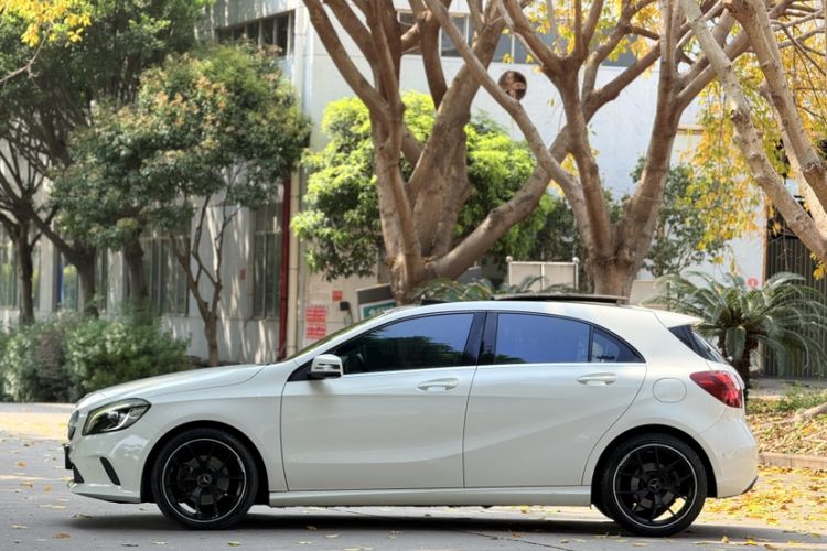 Used Mercedes-Benz A-Class 2016 A 200 Fashion Model Exterior 3