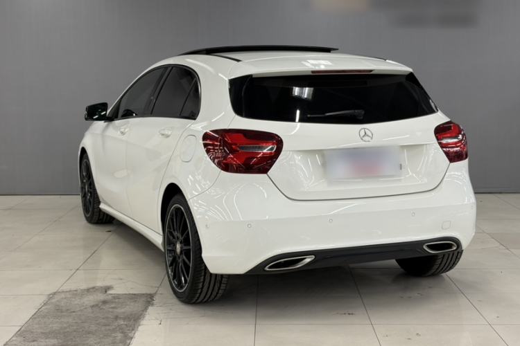 Used Mercedes-Benz A-Class 2016 A 200 Fashion Model Exterior 3