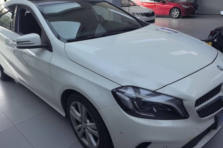 Used Mercedes-Benz A-Class 2016 A 200 Dynamic Edition Exterior 4