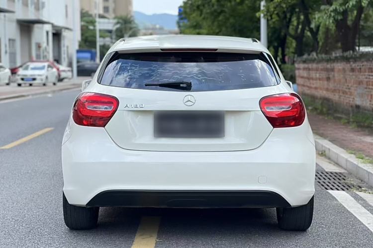 Used Mercedes-Benz A-Class 2016 A 180 Exterior 4
