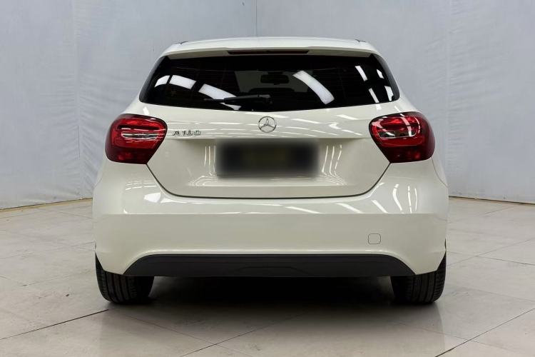 Used Mercedes-Benz A-Class 2016 A 180 Exterior 4