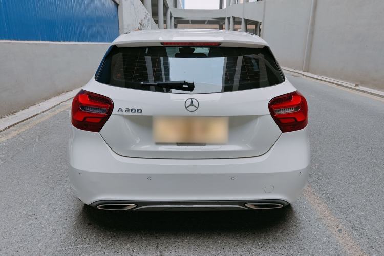 Used Mercedes-Benz A-Class 2016 A 200 Fashion Model Exterior 4